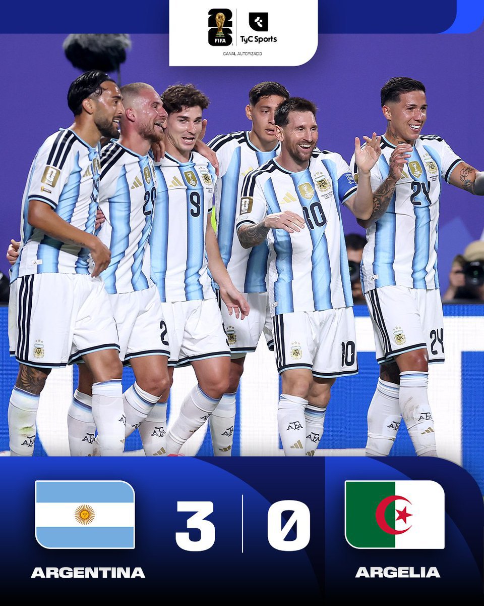 panchoseong's tweet photo. GANO ARGENTINA Y YO SÉ QUIENES ESTÁN FESTEJANDO, nunca voy a olvidar como en 2022 este dúo hinchaba por la selección!! https://t.co/d4wiPu3ER2