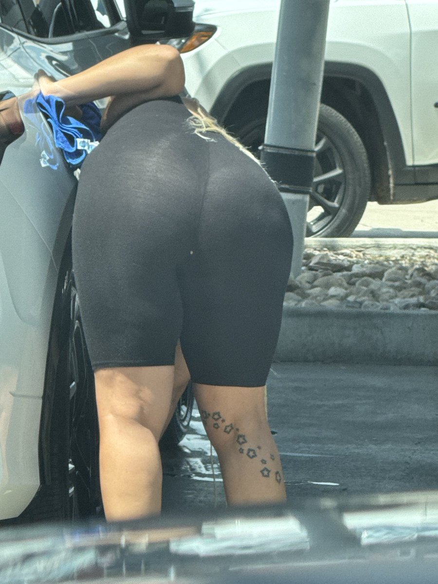 Rio2player's tweet photo. Carwash Chronicles #candid #candidass #creepshot #voyuer #bigass #fatass #milf #thong #ebony #carwashchronicles #mom https://t.co/XvAdTKcKmd