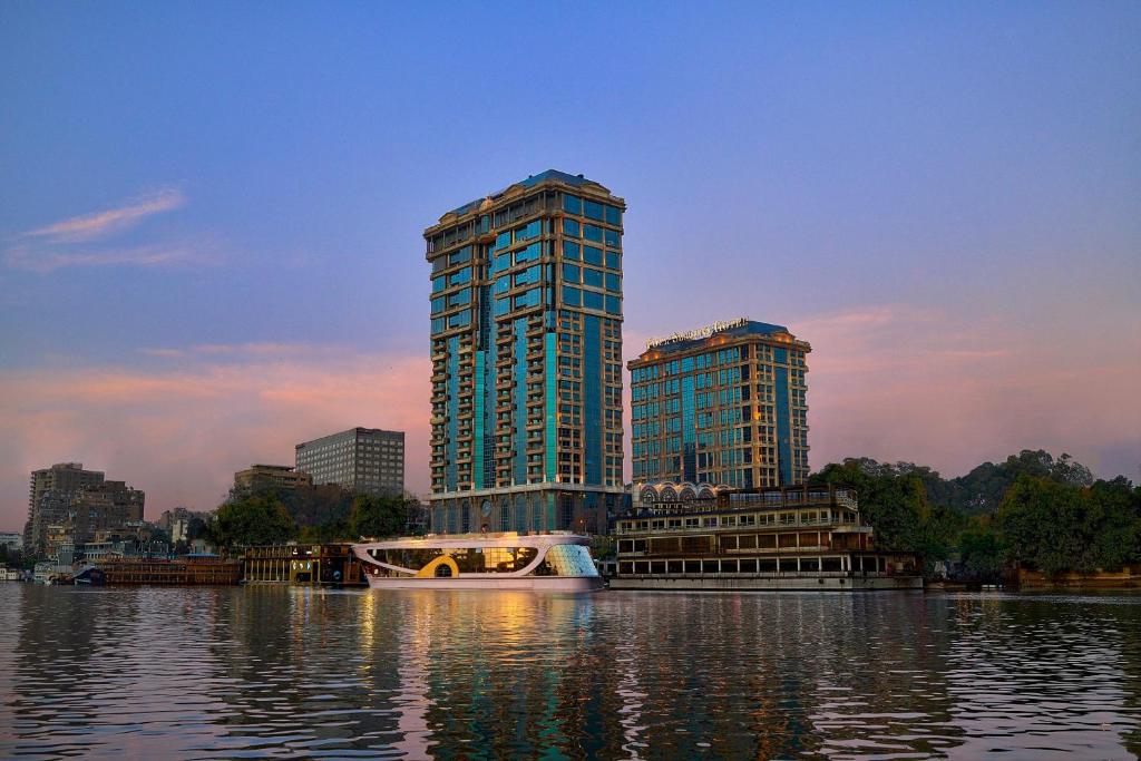 CairoHotelOffer's tweet photo. فورسيزونز جيزة – فرست مول

📲 للحجز والعروض: 00201156640231

فخامة عالمية + إطلالة على النيل والأهرامات + خدمة فورسيزونز المميزة 💎

المكان المثالي لعطلة راقية في جيزة.

تبغون العروض الخاصة؟ أرسلوا "فورسيزونز" في الـ DM 💌

#فورسيزونز_جيزة #مصر_الخليج https://t.co/5yv4DBlAsI