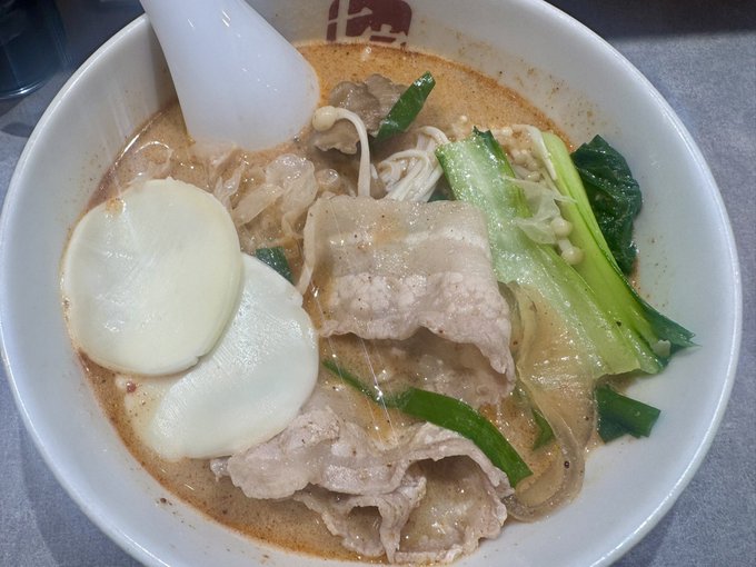 ilandlo's tweet photo. やっとごはん食べれる、、！ https://t.co/u9jYNbJAqe