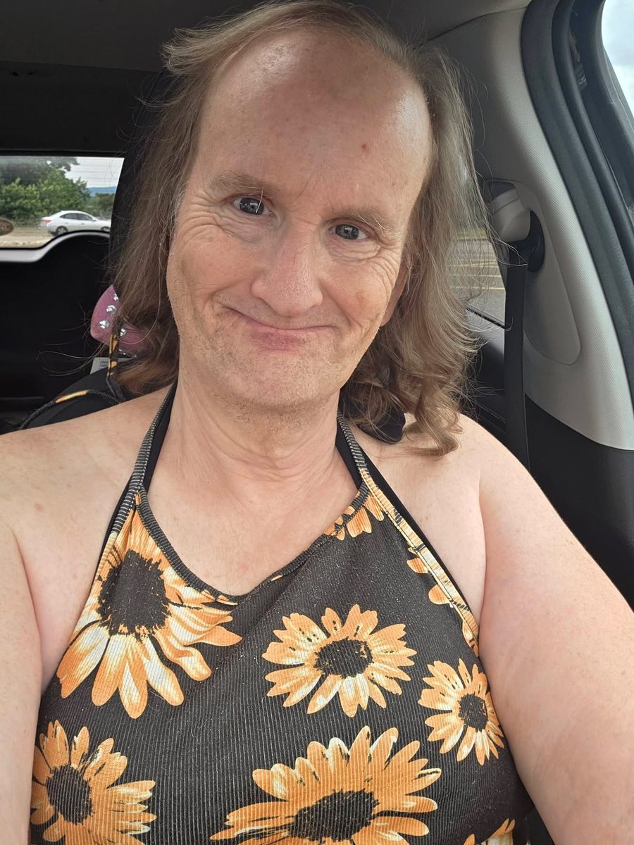chrishappens91's tweet photo. @thewinterdollx Most trans look like this and also, you know, the whole cock element is a problem too. https://t.co/XRryPZCL6W