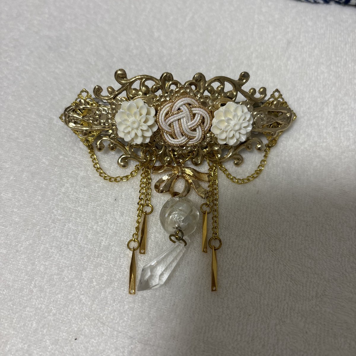 miki114550's tweet photo. ✨ Handmade Hair Accessories ✨

One-of-a-kind barrettes &amp; pony hooks inspired by anime, fantasy, and Japanese aesthetics 💜

🌍 International buyers welcome

🛒minne👇🏻
https://t.co/54hWsP5Ufo

#Handmade #Barrette #PonyHook #HairAccessory #Kawaii #JFashion #AnimeInspired https://t.co/EOzH55hVw1