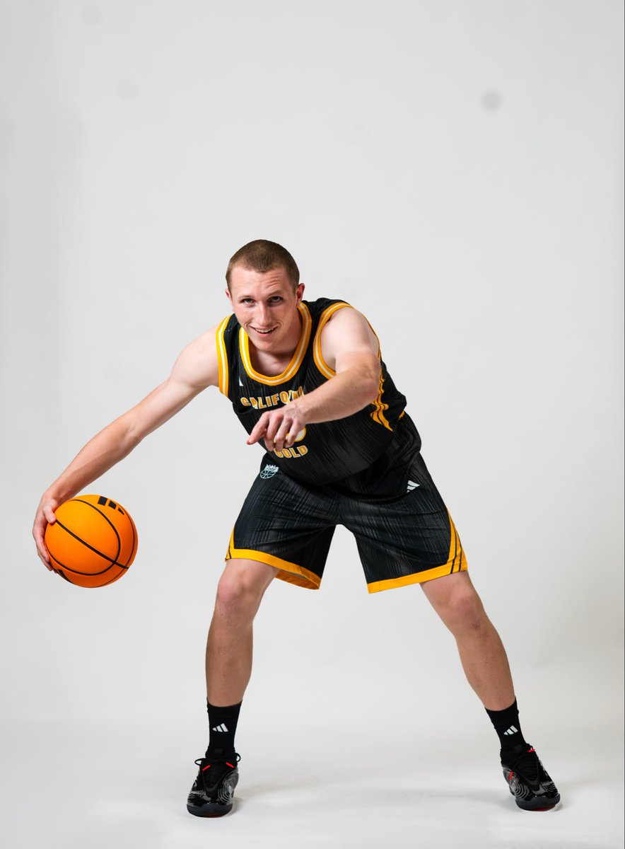 cagoldhoops's tweet photo. 2027 6’10 @nickwelchjr @RHP_Hoops picked up offer from @CalMBBall ✅ https://t.co/lX0ywDpVyz