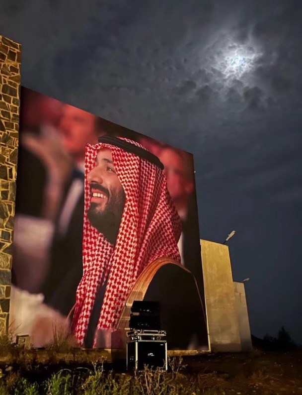 Mobarekhj2's tweet photo. من المشاريع العملاقة إلى الإنجازات السياسية المملكة تثبت كل يوم أنها تسير في الطريق الصحيح بقيادة #محمد_بن_سلمان اللي صنع مرحلة استثنائية نفتخر فيها 🇸🇦💚 #قائد_العرب https://t.co/mm8Wa1g7BA