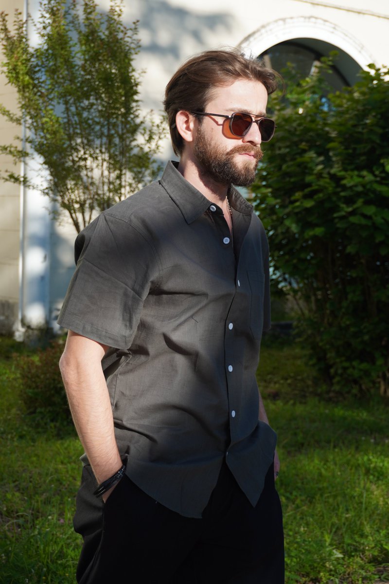 hisdern59423's tweet photo. Vacay mode perfected. 🌴 Keep it cool and casual in this Linen Short Sleeve Shirt. ☀️🌿

#SummerVibes #LinenShirt #OOTD https://t.co/wELVYt5zpk