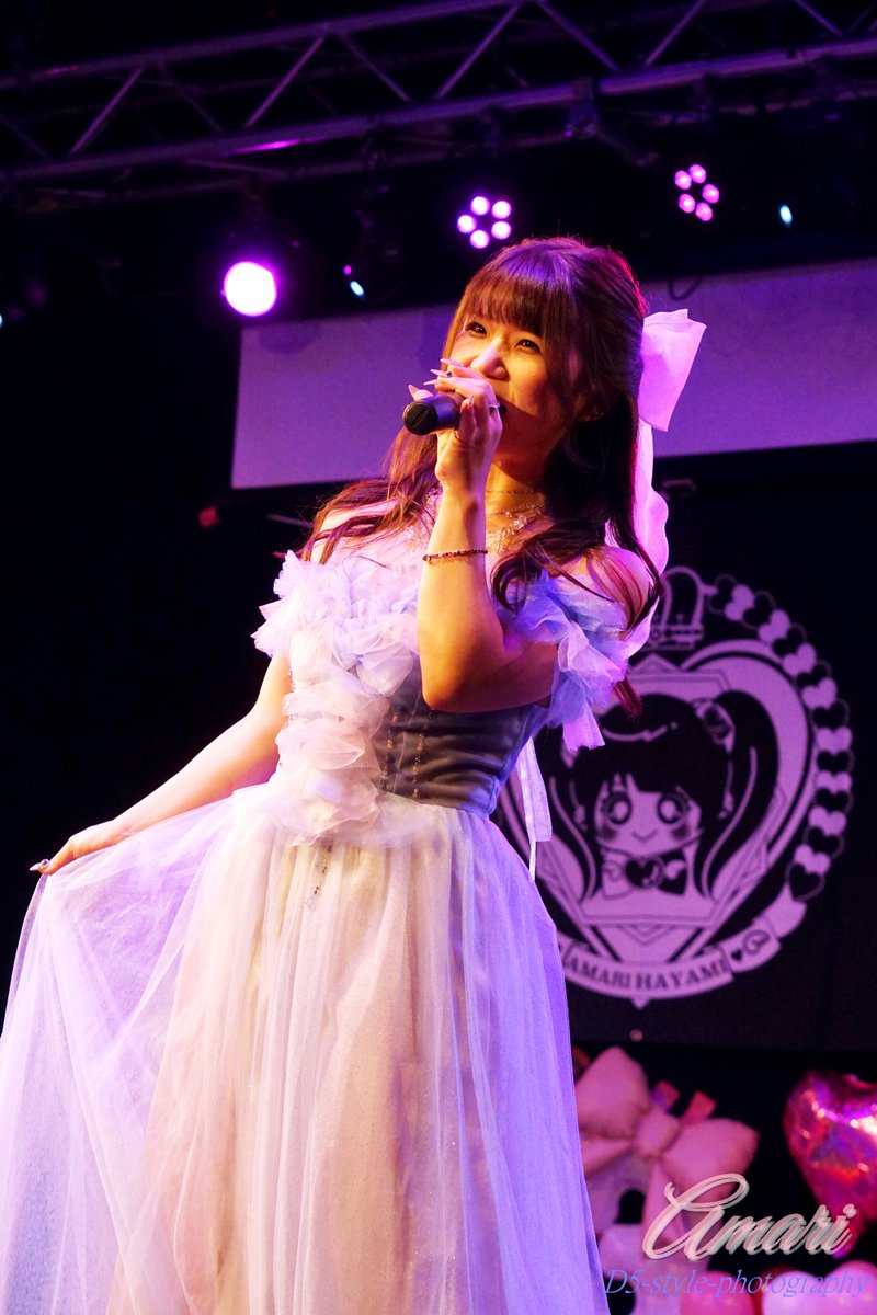 yosshidiego's tweet photo. 【 #早見あまりBirthDayLIVE 】
この日の2部あまりちゃのお衣装
みんなから「素敵っ！」「可愛いっ！」
の声がたくさんだったですね(*^-^*)
確かにこれは・・・・
1枚だけですがこちらに。
※ワイにしては速報※ https://t.co/nlfnJfGsTv