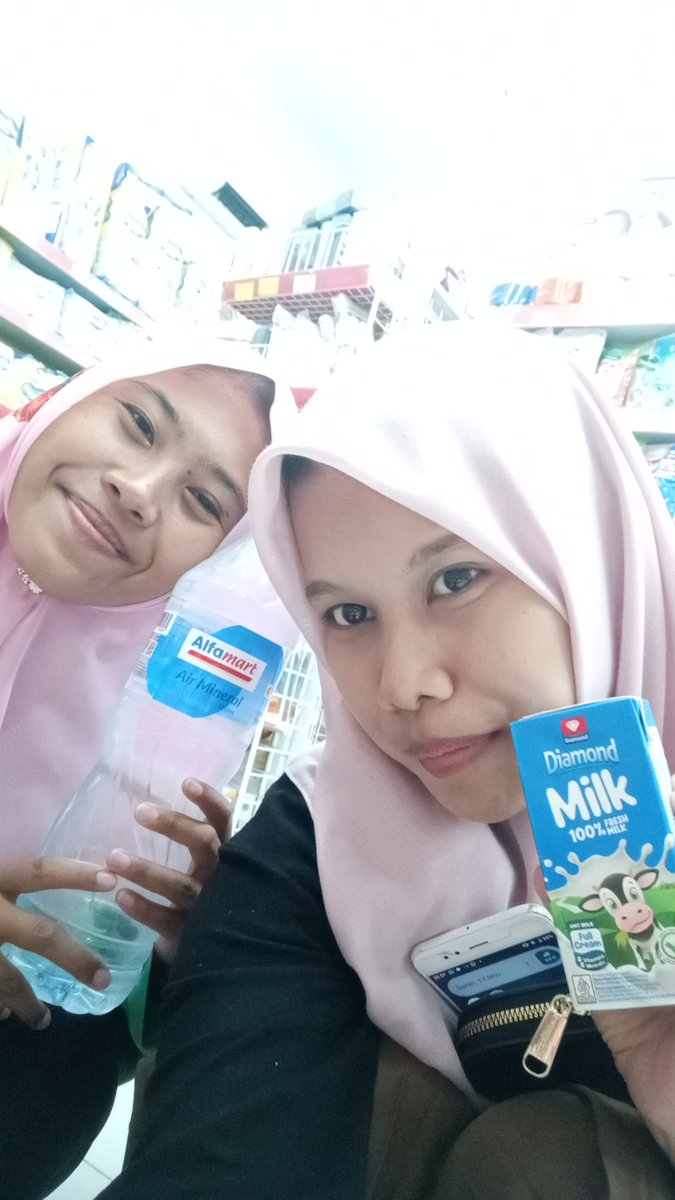 Fitriy4_'s tweet photo. Ambil foto krn cahayanya secerah masa depan 🤭😍 https://t.co/H8xWTB6ieE