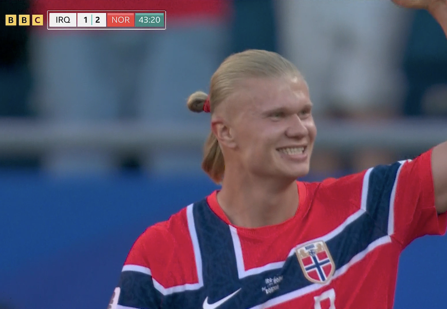 TouchlineX's tweet photo. 🇳🇴💫 IMAGINE PLAYING YOUR FIRST EVER WORLD CUP TOURNAMENT AND SCORING 2 GOALS IN THE FIRST HALF!

THIS IS ERLING HAALAND! https://t.co/W4B2PghcEp