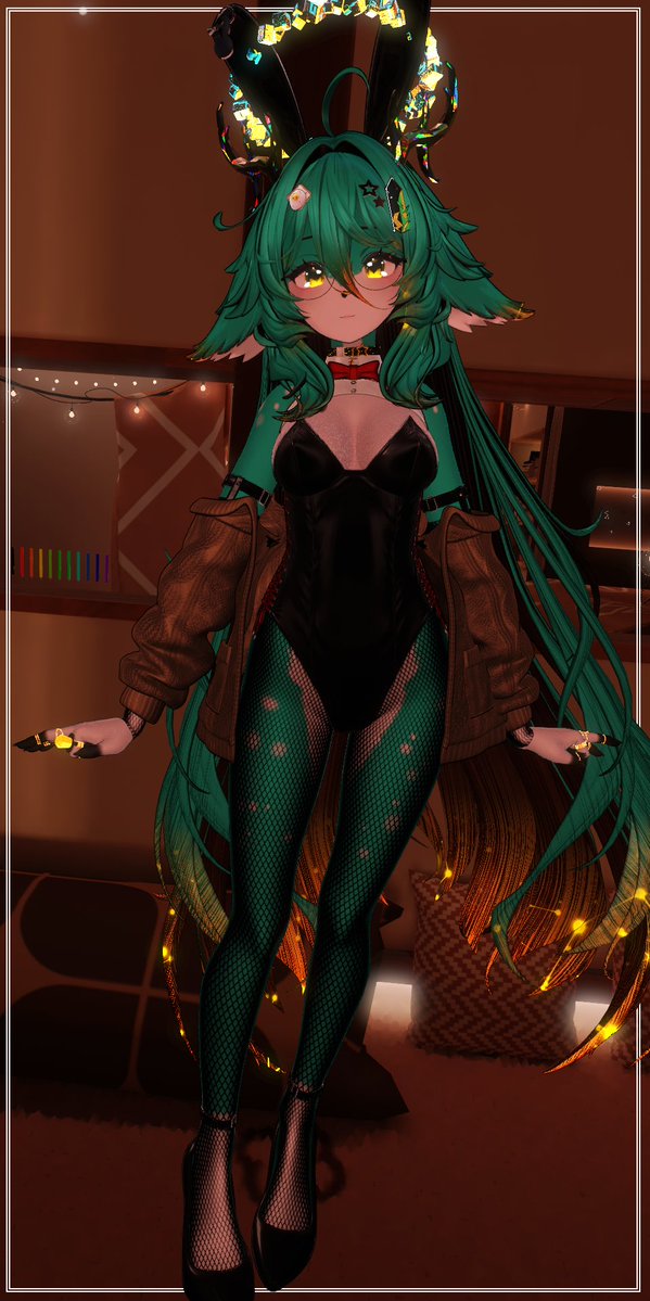 _CinnamonNights's tweet photo. the creature appears 🐰🦌 #vrchat https://t.co/hsQ4AqCWQV