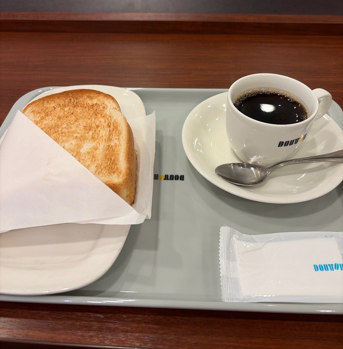 半ズボン tweet media