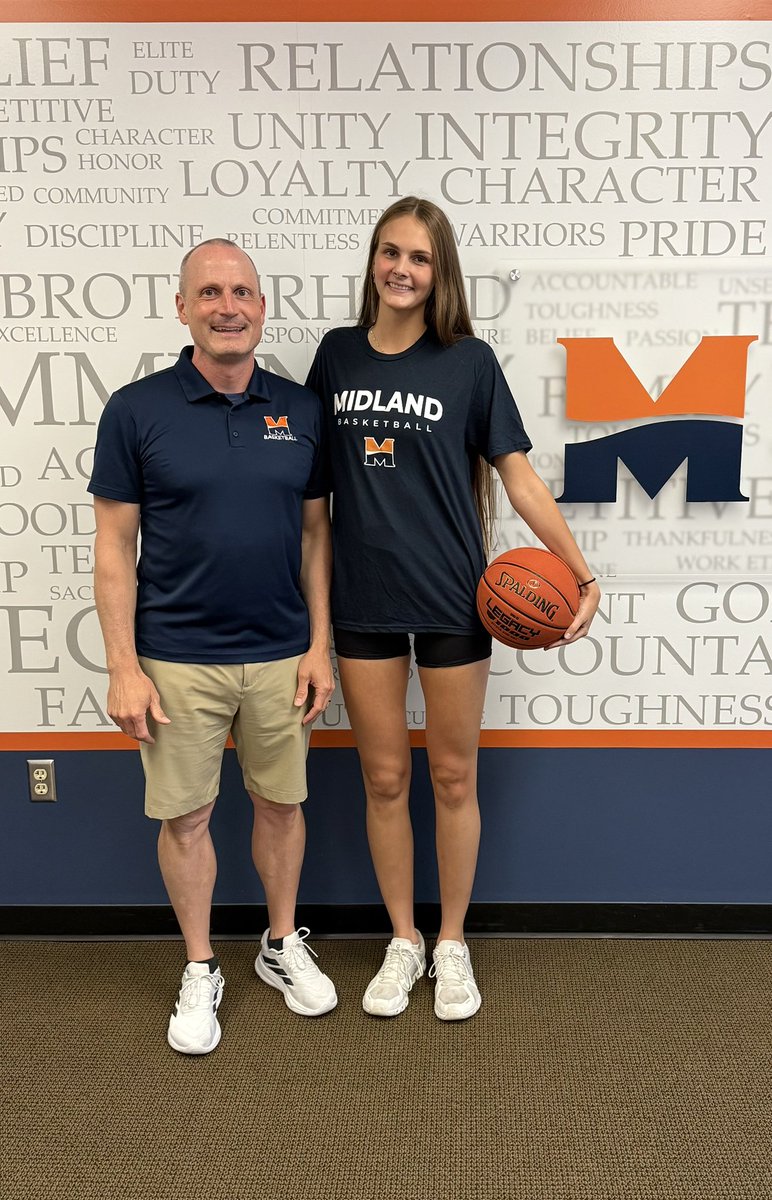 Sophiavarn's tweet photo. Thank you @Midland_WBB and @CamSchuknecht for the amazing visit today. Loved learning what it means to be a Warrior! https://t.co/iXRpZYVHX4