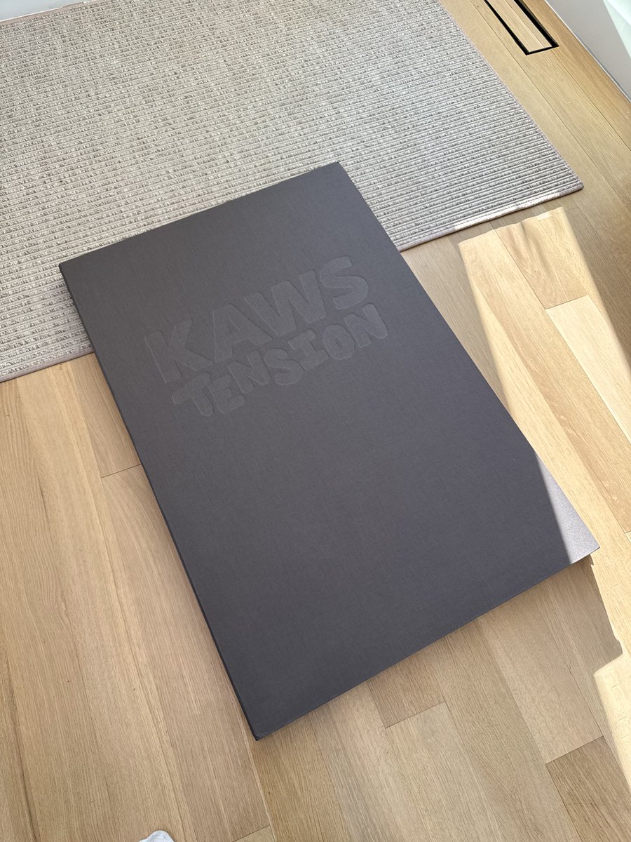 coinbilly's tweet photo. Just made my first real art purchase 

Shoutout @toddkramer1 https://t.co/e8IHfOi3SH