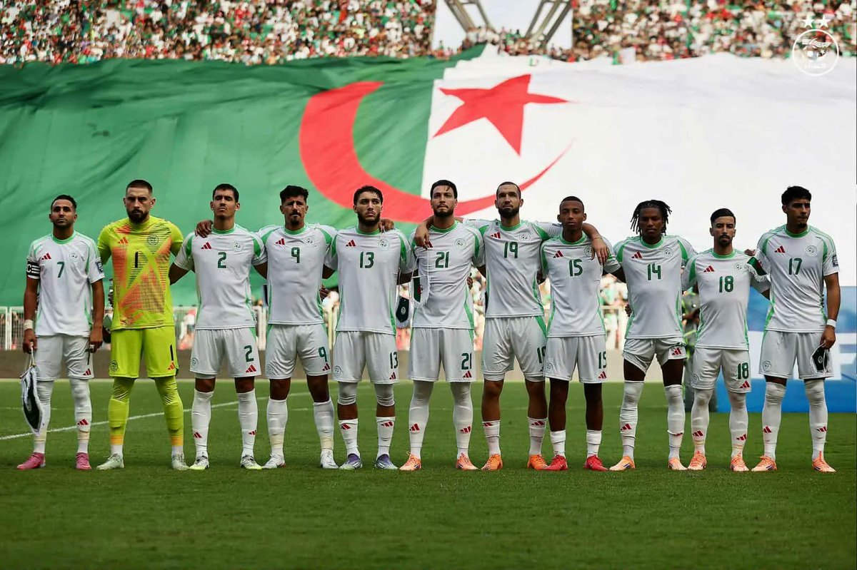 IshaqChebli's tweet photo. Le 11 aligné par Vladimir Petkovic face à l'Argentine  :
Zidane - Mandi - Bensebaini - Belghali - Aït Nouri - Bentaeb - Boudaoui - Maza - Hadj Moussa - Chaïbi - Gouiri. https://t.co/WTJtcIw8zn