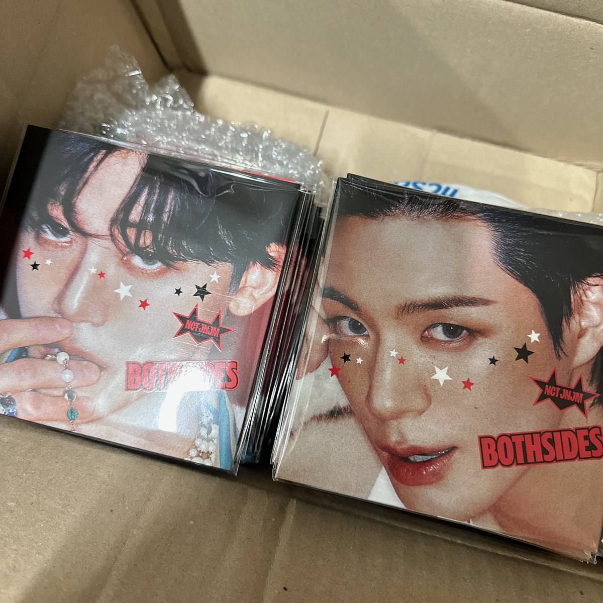 yangdojunmun's tweet photo. [WTS]
NCT JNJM 미개봉 앨범 양도

포스터 버전 
unopened album each 0.2

on hand bulk

https://t.co/YoSfQQqXHW

엔시티 드림 포토카드 분철 양도 BOTH SIDES  Mini SELL JENO JAEMIN pc 유닛 DREAM 분철 poca 값싼 LISTENING PARTY  제노 재민 미니앨범 1집 BOTH SIDES POSTER Ver nct dream https://t.co/KIV86eKUBo