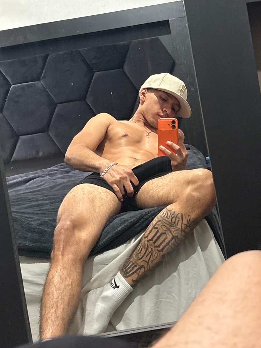 lyanestrad's tweet photo. Les dejo el nuevo link de mi canal de tele  https://t.co/UA3YaNRQ28🔞 https://t.co/h4hJSZ1Hal