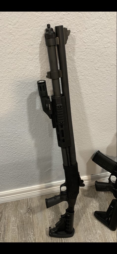 Joshwar52013641's tweet photo. @MossbergCorp Would someone be able to tell me if it’s normal for the forend on these things to be so loose? https://t.co/pLuwfJSXMA