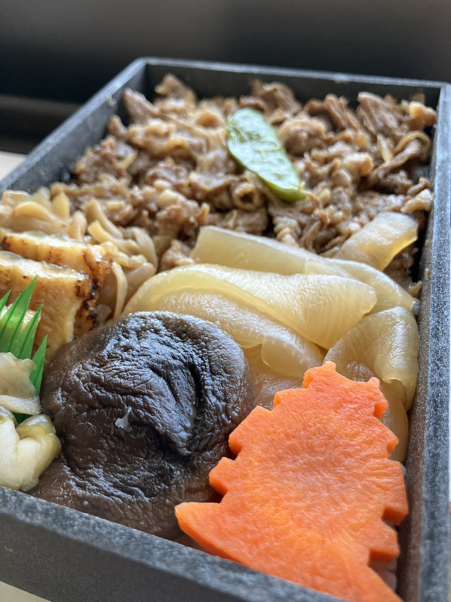 tripper_hyogo's tweet photo. まねきの駅弁
#姫路市 https://t.co/UPI3Jzg3om