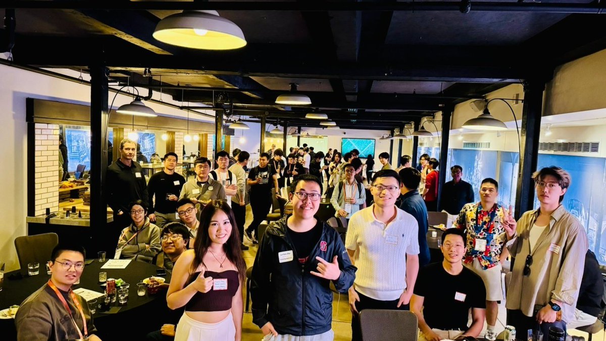 Aurora Feng tweet media