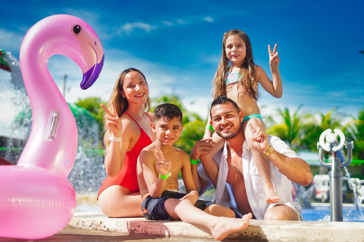 TravelMore_MB's tweet photo. 🚢 Cruise Tip Tuesday:
Families often book cruises that are too long. Couples often book cruises that are too short.

✨ Best value: 👨‍👩‍👧‍👦 5-7 nights 💕 6-8 nights
Need a cruise quote? DM me!
📲 (916) 400-9863

#CruiseTips #CruiseDeals #FamilyTravel https://t.co/4tWN2V5MIq