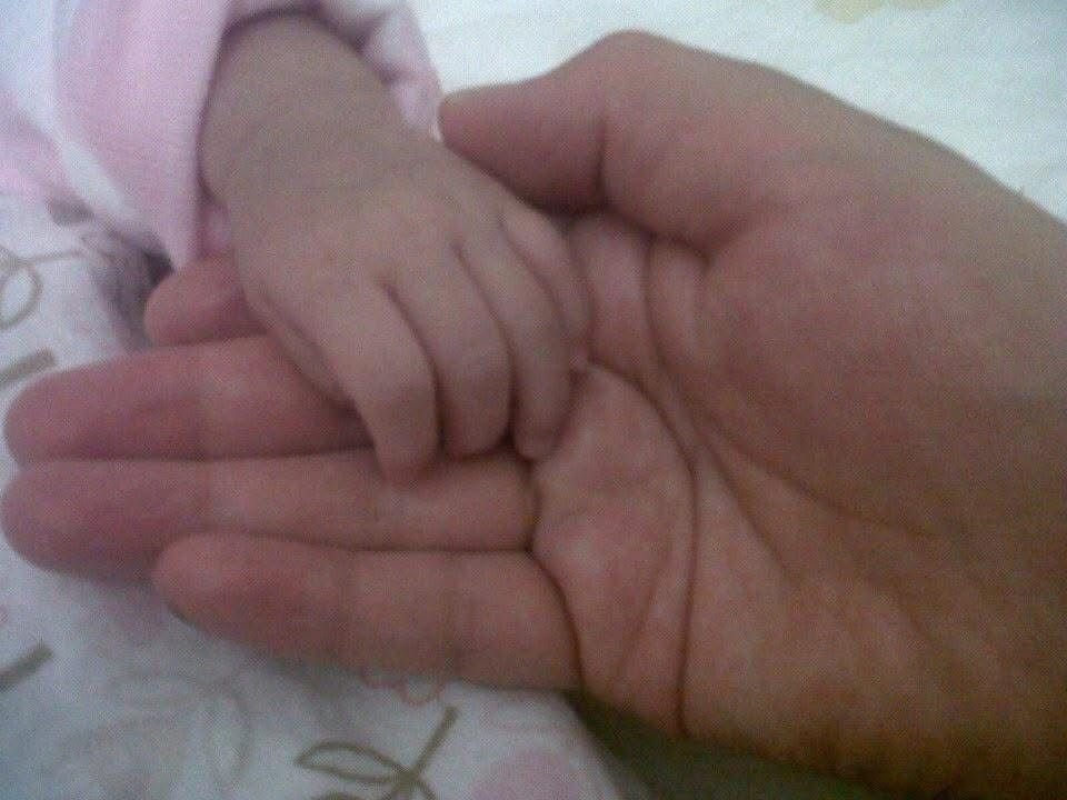 SomosConVdeVida's tweet photo. 💔 ¿El amor termina con la muerte?

♥️ El amor es el único sentimiento que trasciende tiempo, espacio y a la mismísima muerte: @geo_royacelli, mamá de Cami.
 
Escucha su historia en #ConVdeVida  #Duelo #Resiliencia  #PodcastenEspañol 
#TqmCami https://t.co/bfBxCeO8iZ