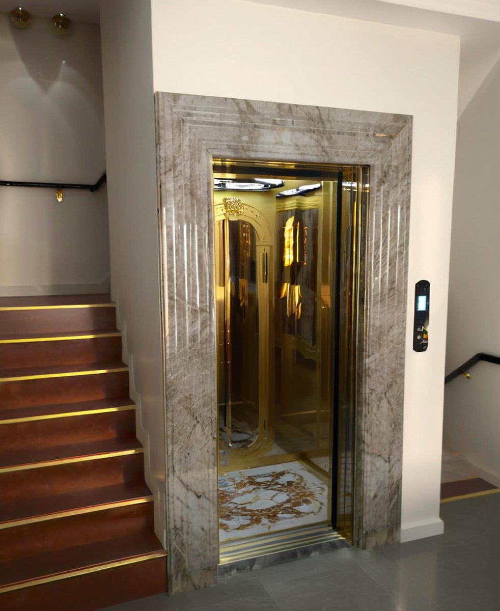 KARTHIKFXT's tweet photo. A stranger held the elevator for me today—small acts of kindness make such a big difference. Let’s pass it on! ， https://t.co/6gk50l6W0x