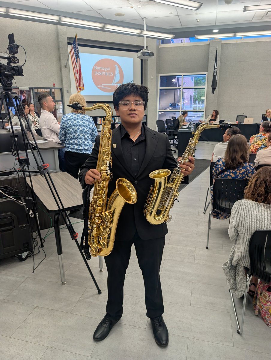 BarnegatBands's tweet photo. Bravo the Barnegat High School Freshman Miguel Vazquez-Gavilan for playing some jazz saxophone &amp; background music prior to the start of the June Board of Education Meeting this evening! Thank you to Miguel for volunteering your time &amp; performing! Great job! 🎶🎵 🎷 https://t.co/QfjtraypGt