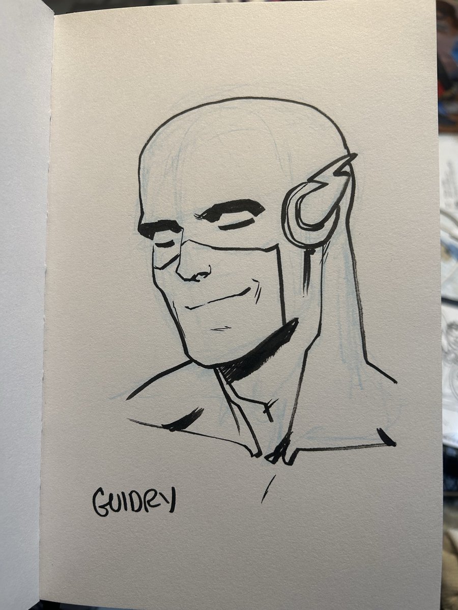 ilyethnn's tweet photo. @gavinguidry Dave was too busy the first day of the con to draw anything for me. I turned around I saw some dude sitting at a table who had just got back from his break. Guy was pretty cool I guess 🤷🏻‍♂️ https://t.co/U224wy3l7J