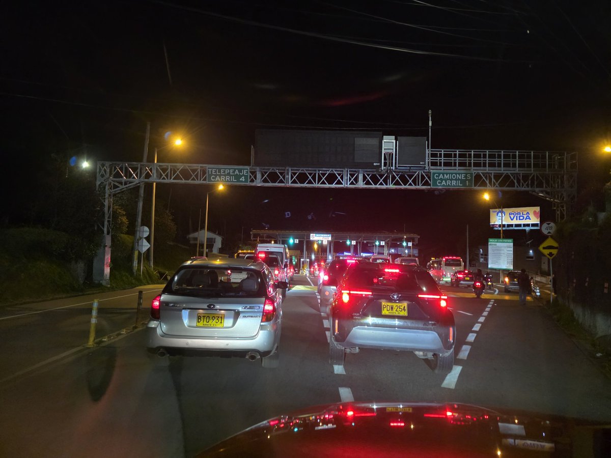 DrConcreteCol's tweet photo. @InviasOficial tomó el peaje de patios y empezó a fallar la operación @WRadioColombia @JuanLozano_R @CaracolRadio @GuavioNoticias @LaCaleraOficial https://t.co/V6ctRZaFEJ
