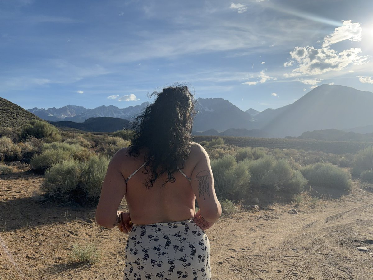MistyRio0's tweet photo. I’m processing a ton right now, and am so grateful to my fans for growing in numbers while I get situated here out west. It’s clear I have a place in myself within this career that I gotta dig out. Thank you for your continued patience yall means the world https://t.co/W3POxKkaT3