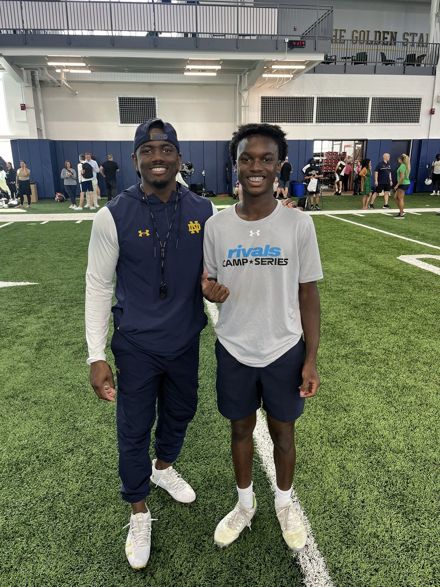 Dray2LeJet's tweet photo. Thank you @NDFootball for the opportunity. I had a great time at camp competing and learning from the coaches. Go Irish ☘️ @_CoachCod @CoachChrisAsh @Marcus_Freeman1 @Tolleson20 @CoachMyronN @DRR_Recruiting https://t.co/yAQU4KGRvT