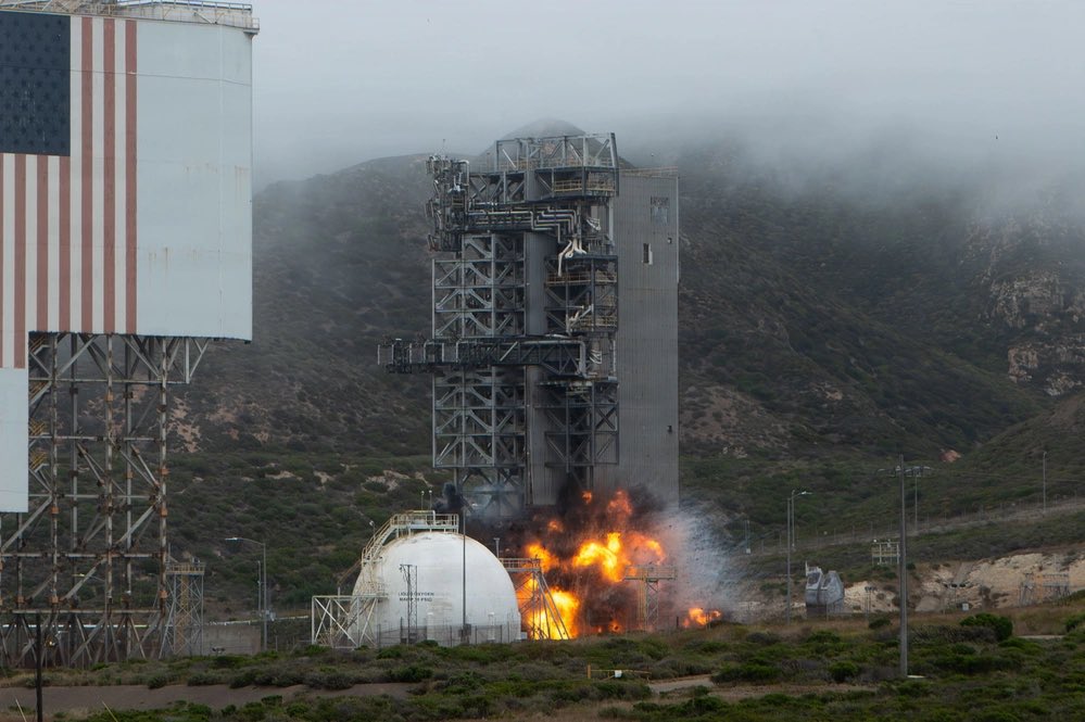 spacecoastwest's tweet photo. New photos released by the US Space Forse show today’s demolition of historic Vandenberg SLC-6 in order to make way for the new SpaceX Falcon Heavy West Coast launch pad, scheduled for completion later this year. https://t.co/31vHTaFZwN
