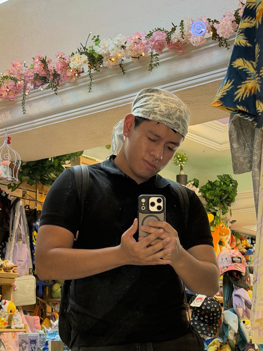FMC_VGC's tweet photo. ¡Hola!

Soy Fernando. En este perfil compartiré cosas de Pokémon y de otros cuantos videojuegos que me gusten. :)

(Sí, me encantan los tipo bicho) https://t.co/3ePUW5Kbjf