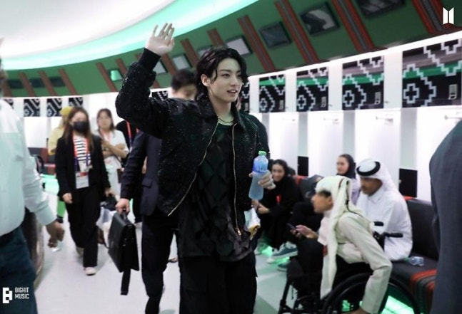 SNTY_JK tweet media