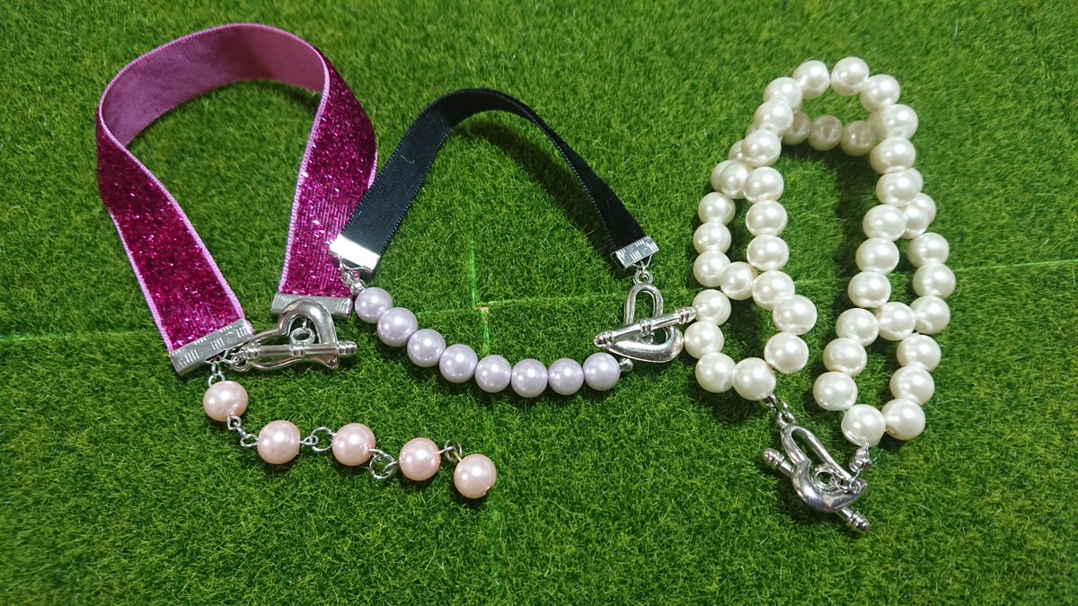 Nutsnyan11's tweet photo. 急にハンドメイドアクセサリー作りたくなった！
断酒歴13年目
以前は、アルコールのせいか処方薬のせいかは分からないけど、思うように手が動かなくなってた
今はずいぶん良くなってるよ
誰かの励みになれば嬉しいです
#アルコール依存症 #措置入院
#ハンドメイドアクセサリー https://t.co/at1wcGnDAO