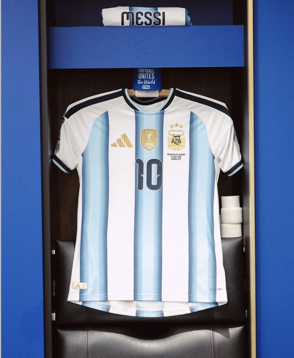SamFCB17's tweet photo. It's MESSI time! https://t.co/TVltnLXb9J