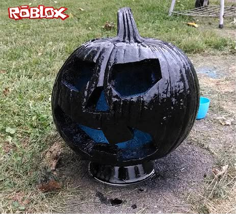 r4y319's tweet photo. ROBLOX Pumpkin Carvings (2015) https://t.co/khgDT5A4qk