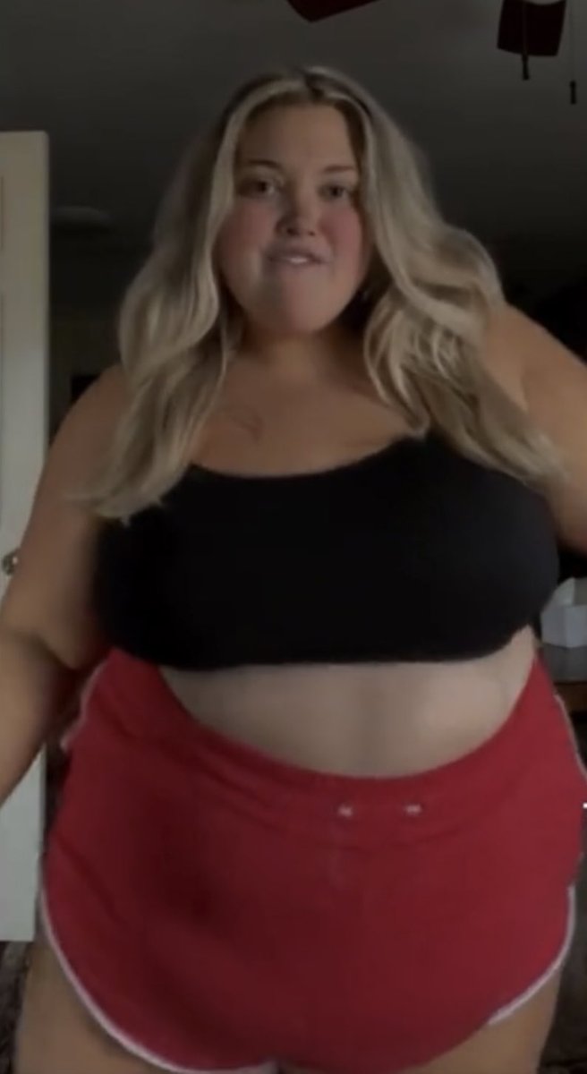 cgb308's tweet photo. Definition Of A Momma’s Fat Brat #bbw #fatwoman #fatgirlenergy https://t.co/l4VMO8cA51