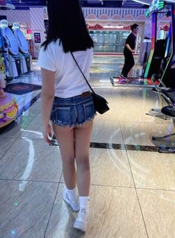 Leaves_mobile's tweet photo. ゲーセンでめっちゃ見られた笑 https://t.co/20XIm6KNCU