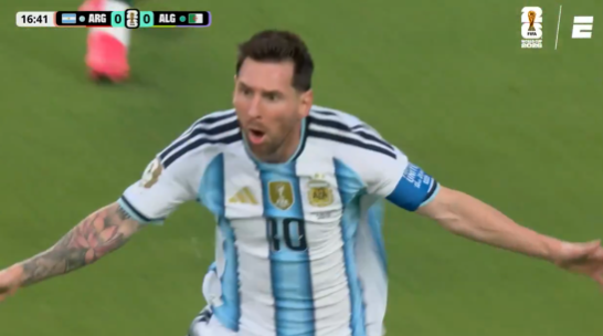 0xtheprinter's tweet photo. Lionel Andrés Messi El mejor jugador del mundo 

NUNCA DUDEN DEL MEJOR https://t.co/Cky8pqwyqY