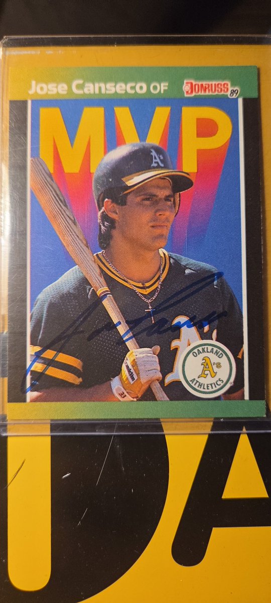 ProfitProphet9's tweet photo. @RetroCardSnaps 89 Donruss MVP Auto
85 Burger King https://t.co/V50IfpVWNu