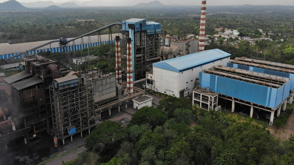ETNOWlive's tweet photo. #StockInNews | Steel Exchange India receives approval from the Andhra Pradesh Capital Region Development Authority (APCRDA) for the use of Simhadri TMT in projects within Amaravati Capital City
#SteelExchangeIndia #SimhadriTMT #APCRDA #Amaravati #Infrastructure #Construction #TMTSteel