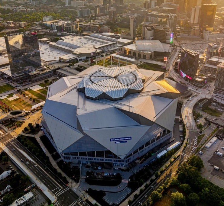 Degrata254's tweet photo. USA low key had the best stadiums in the world.

Mercedes-Benz stadium https://t.co/cvIjqhaA6l