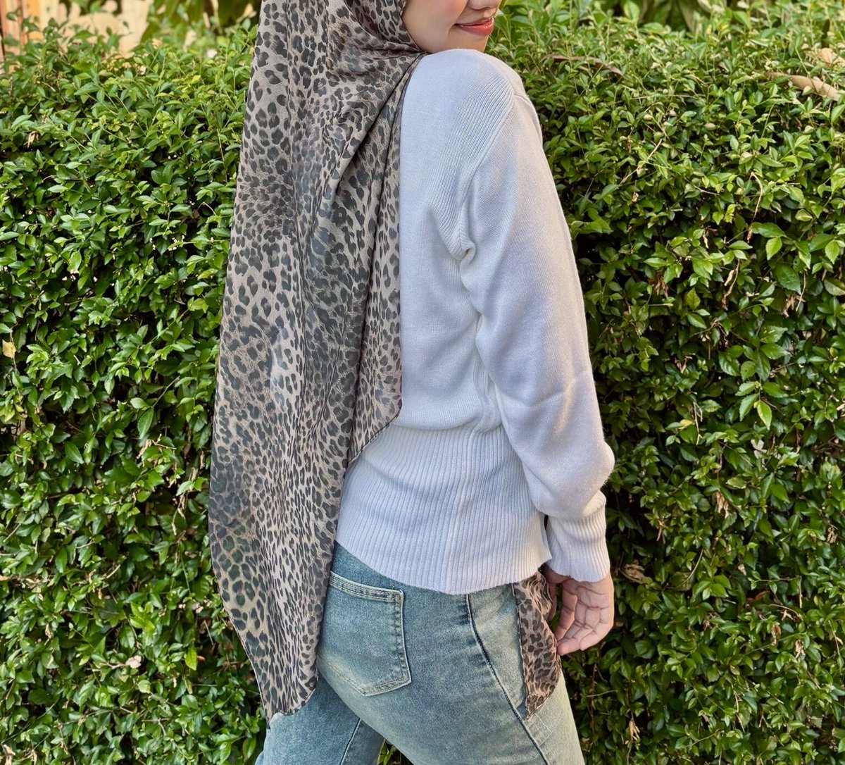 daayeenaa's tweet photo. top 4 outfit yg ku suka selama 6 bulan ini di 2026🫰🏻😣 https://t.co/njUDkIfJvI