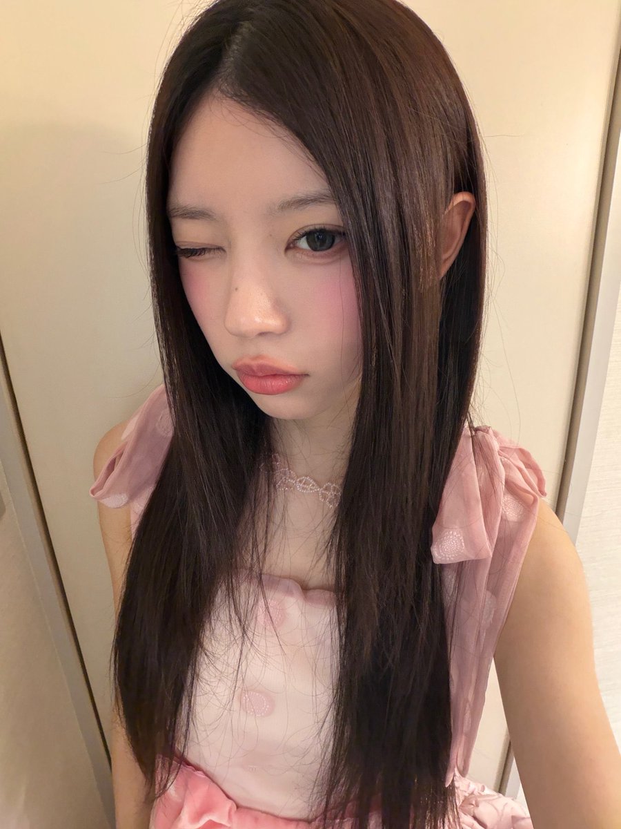 irwoha's tweet photo. あまり心配しすぎずに、これからも温かく見守って、たくさん応援してくださいね💖 https://t.co/6YN0V8Sz2L