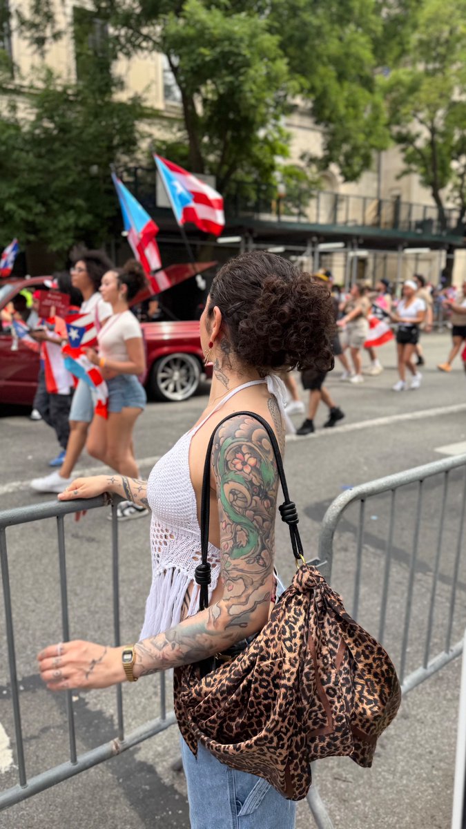 ctrlfreaq's tweet photo. was an honorary puerto rican today i love new york https://t.co/yAEAGMbwMX