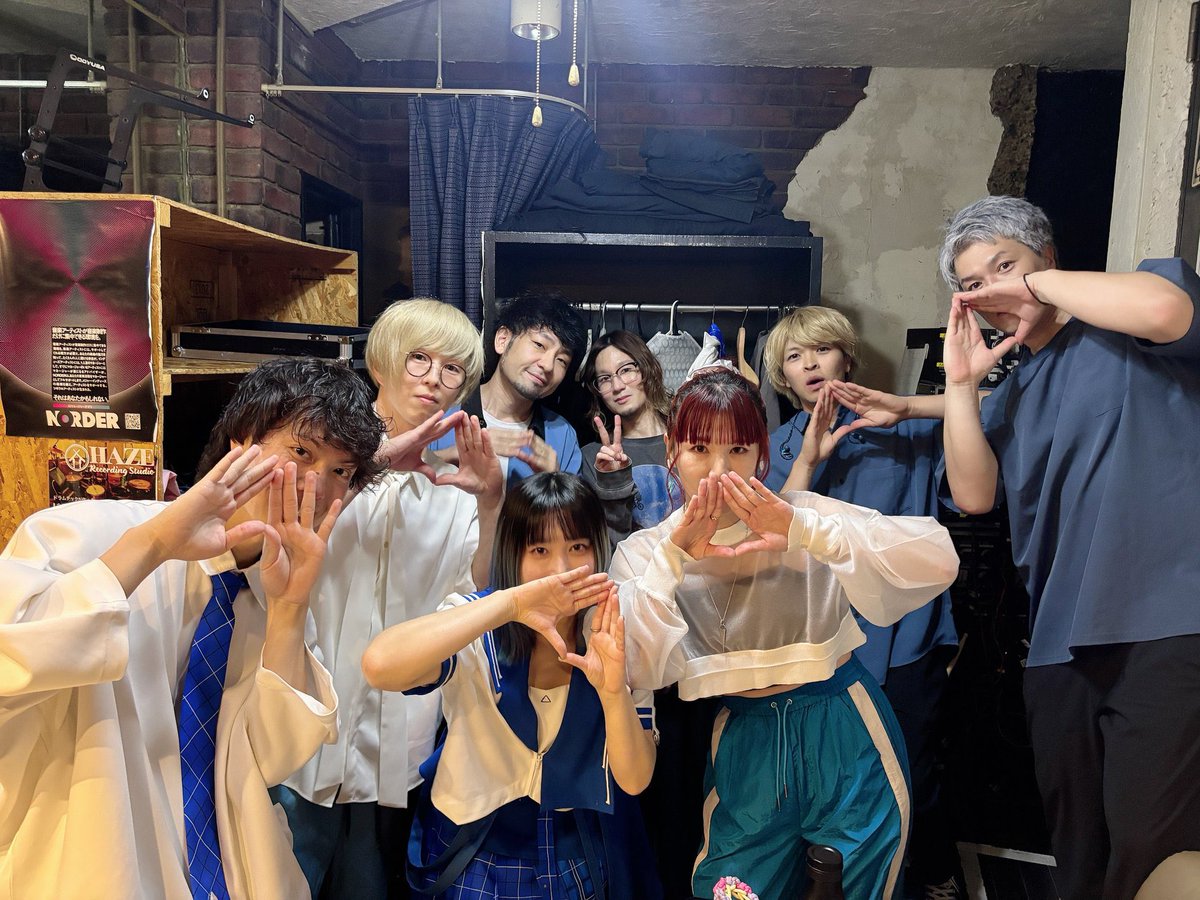 nanoripejun's tweet photo. nano.RIPE×H△G、マレーシアの約束が叶った夜でした。
アンコールはChihoちゃんと「なないろびより」のコラボ。
観てくれたみんなありがとう！ https://t.co/MC7TTbrhpL