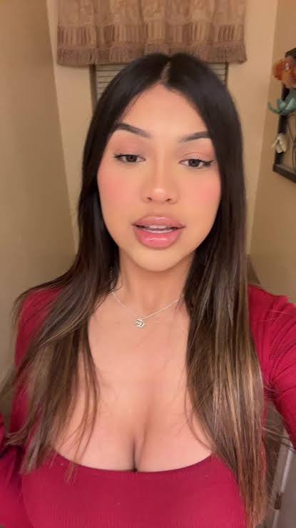 emika49368's tweet photo. Self crush 🥰 https://t.co/87Q2FaWuHd
