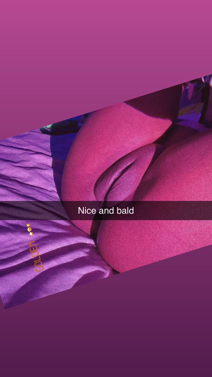 destinyamoure's tweet photo. Bald fat and jiggly 😅 https://t.co/IhLrdOxI7W