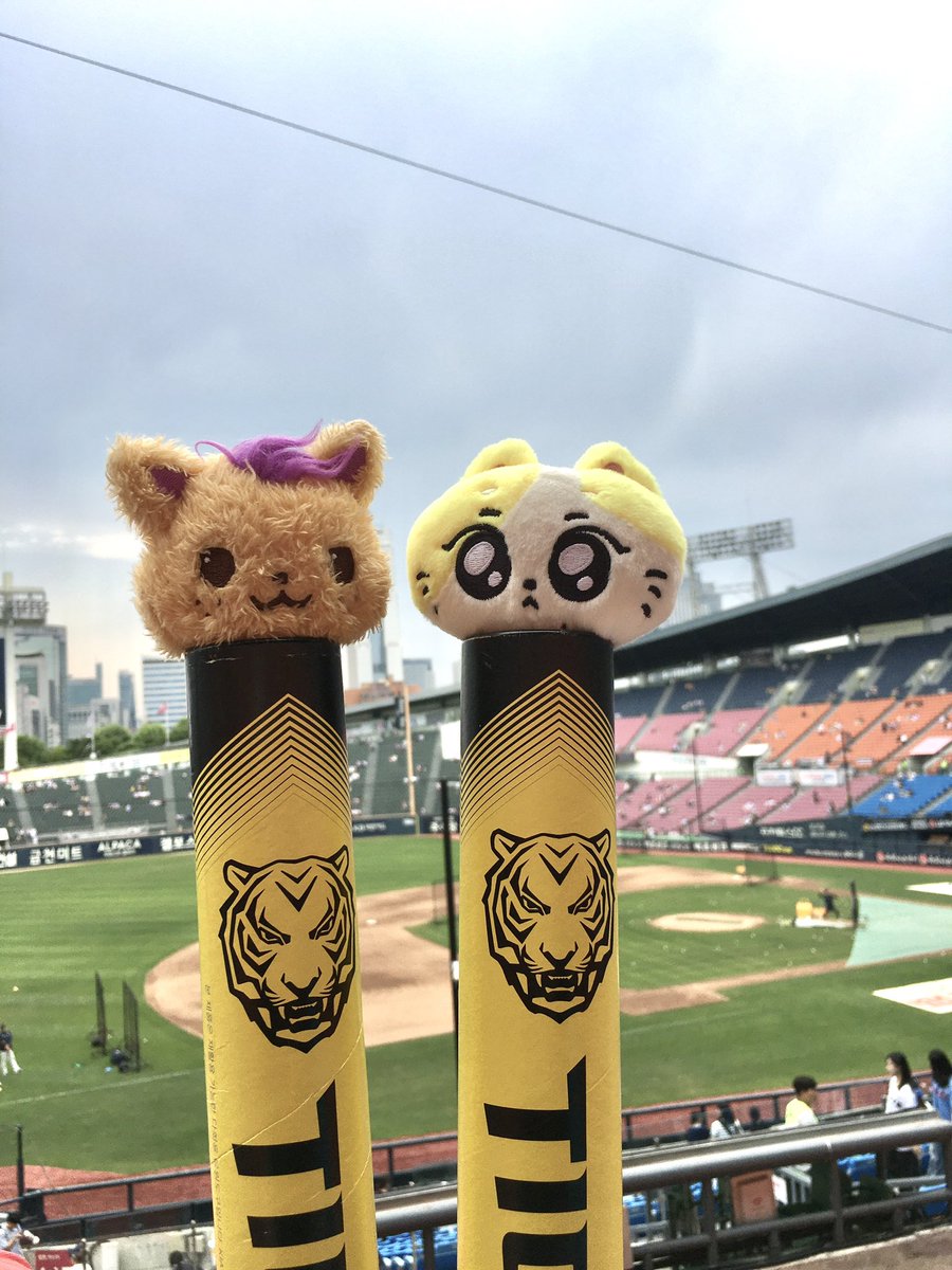 noisoume's tweet photo. 시구아티스트됨 ...
재밋따 ~.~ https://t.co/MLOS4tcnCB