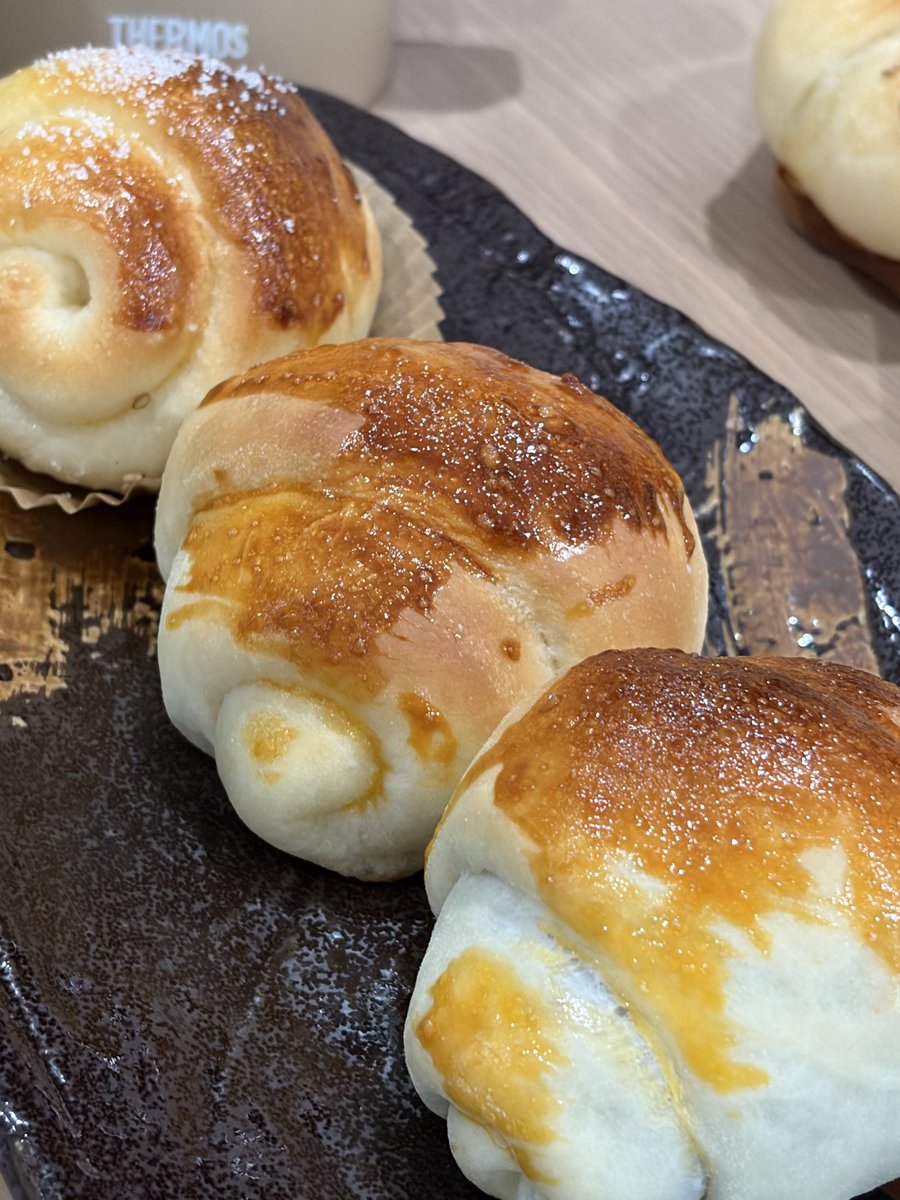 chuichiro1324's tweet photo. パン焼けました https://t.co/tFfLlRHFPt